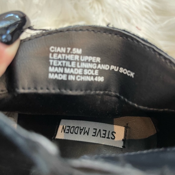 AUTHENTIC STEVE MADDEN SUEDE FRINGE BLACK BOOTIES SZ 7.5 - Picture 4 of 12